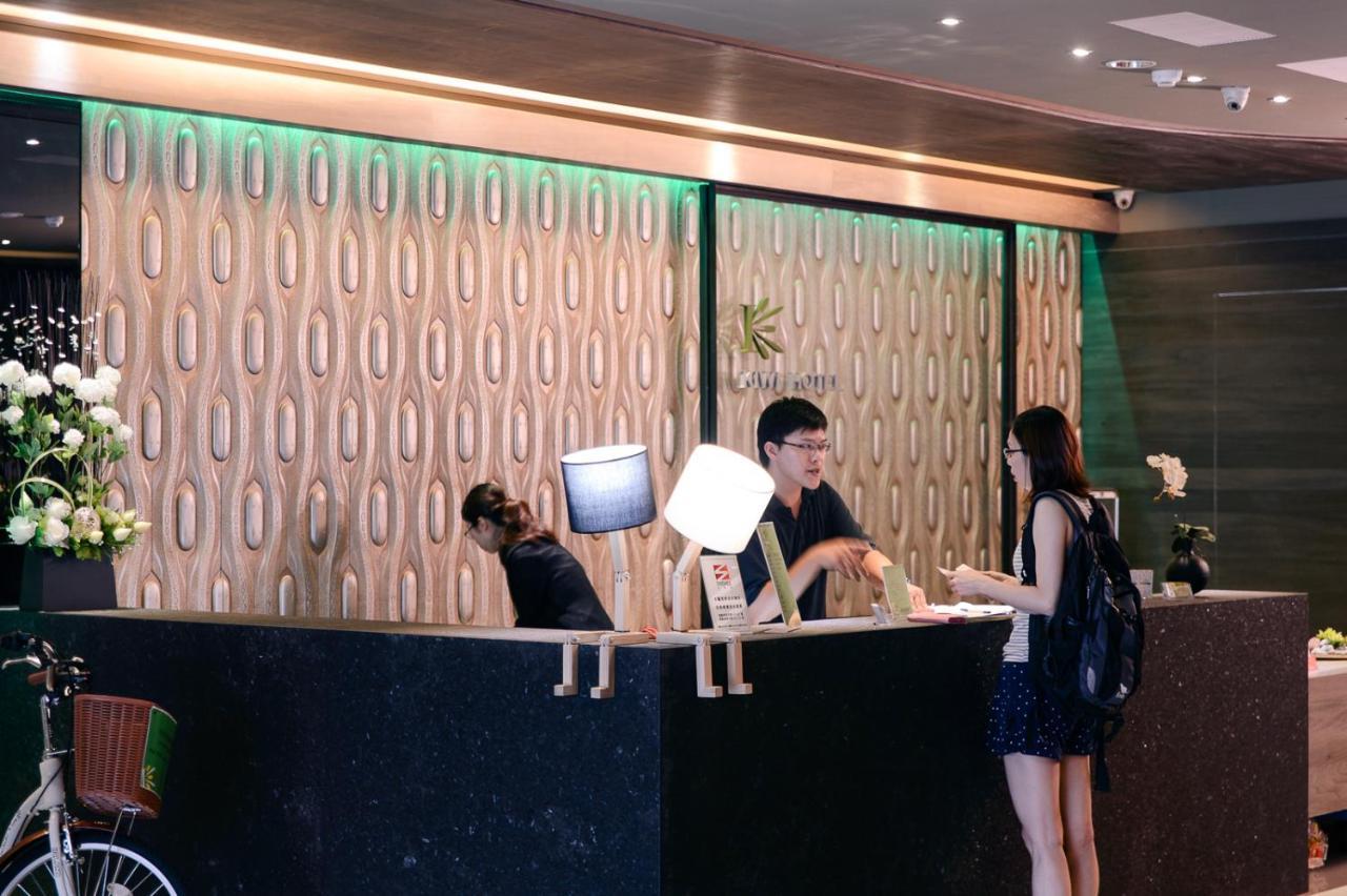 Kiwi Express Hotel - Jiuru Rd Каосюн Екстериор снимка