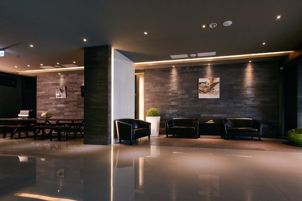 Kiwi Express Hotel - Jiuru Rd Каосюн Екстериор снимка